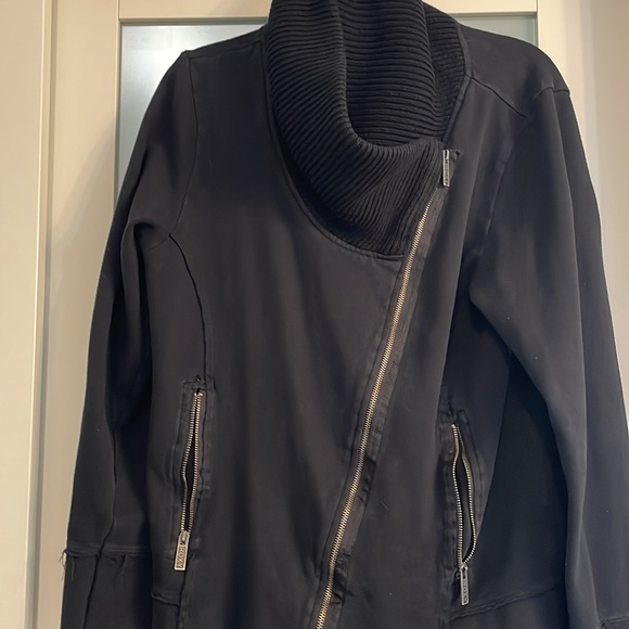 CLOSET CLOSING Roxy distressed asymmetrical moto jacket, black, size M - Picture 3 of 11